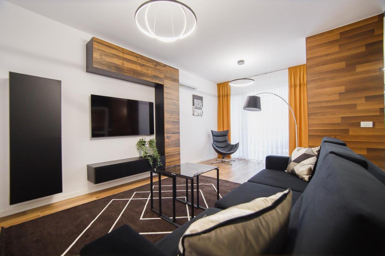 Chocolate Delight At West Residence Oradea Ngoại thất bức ảnh